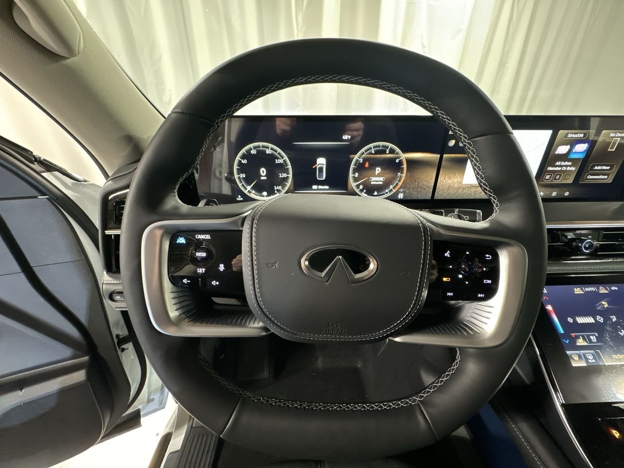 2025 INFINITI QX80 Sensory 4WD - Photo 20