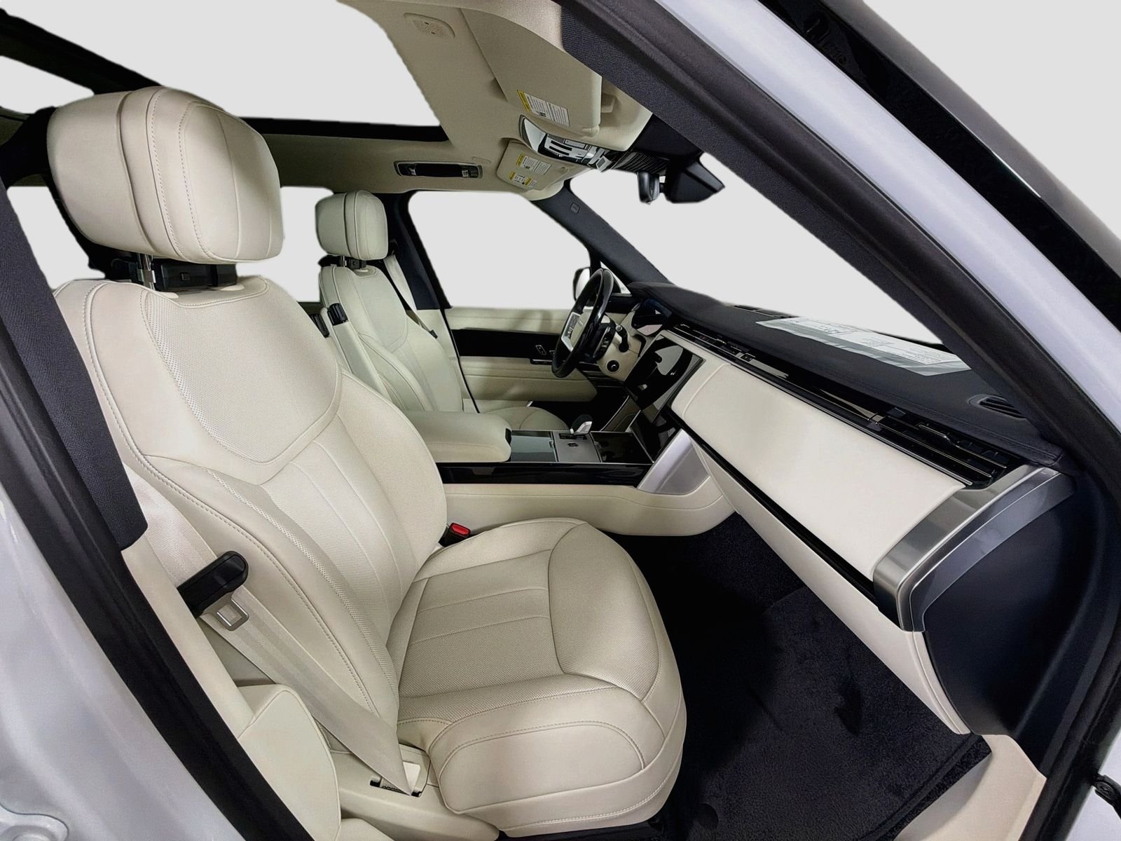 New 2026 Fuji White Land Rover SE image 32