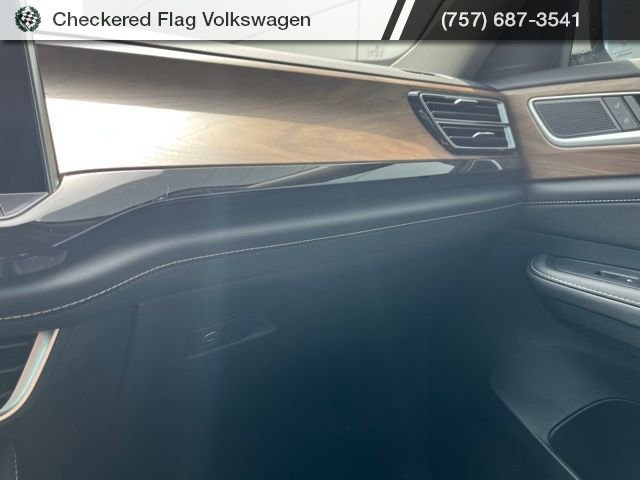 2026 Volkswagen Atlas SE - Photo 44