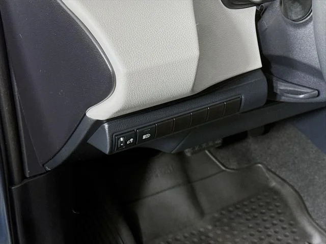 Certified Used 2024 CELESTITE GRAY ME. Toyota  image 10
