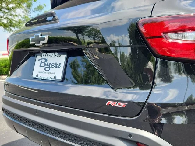 New 2026 Mosaic Black Metallic Chevrolet 2RS image 11