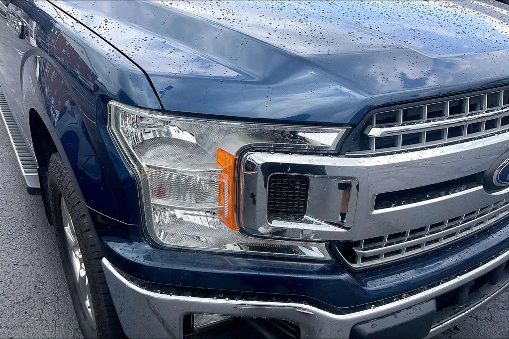 Used 2018 Blue Ford XLT image 28