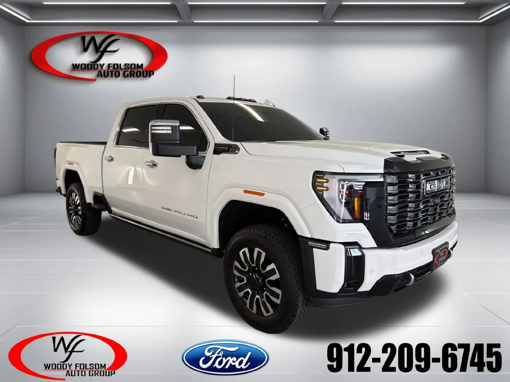 Used 2026 White GMC Denali Ultimate image 1