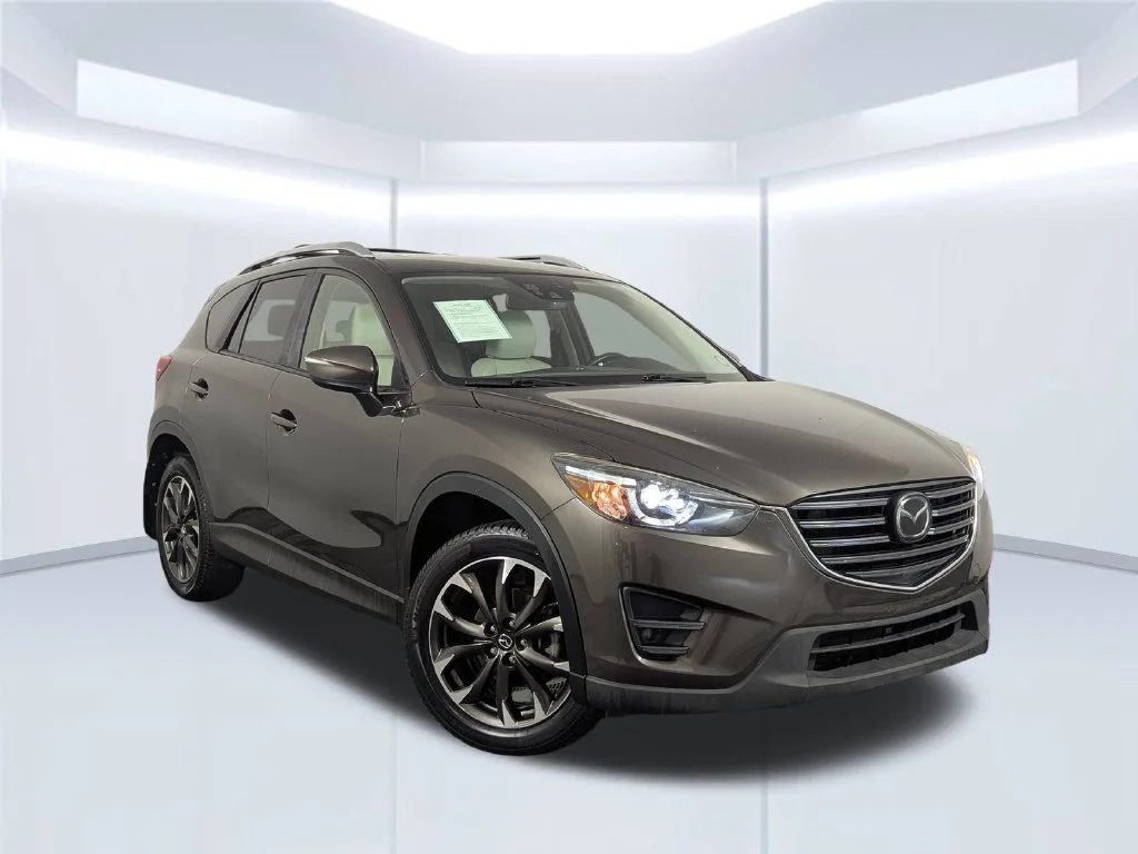 Used 2016 Silver Mazda Grand Touring AWD w/ Technology Pkg image 29