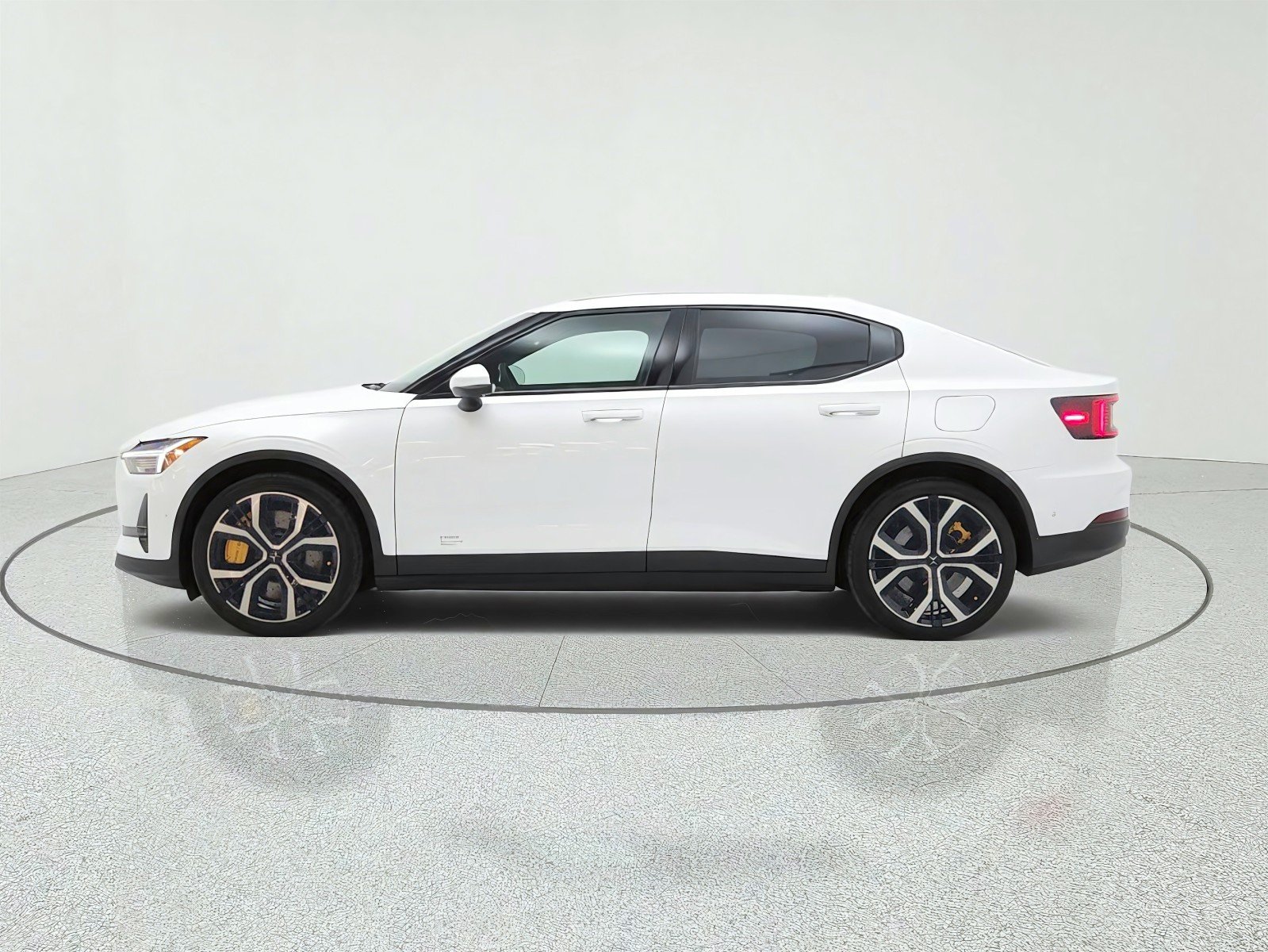 Used 2023 Snow Metallic Polestar Performance Plus image 8