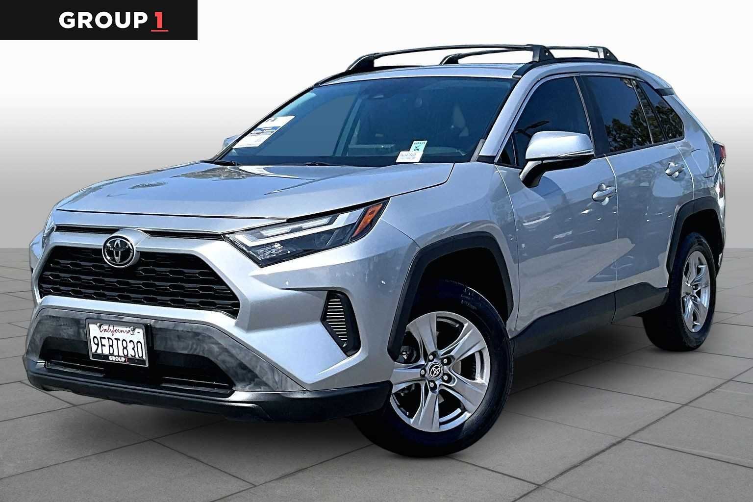 2023 Toyota RAV4 XLE AWD's photo