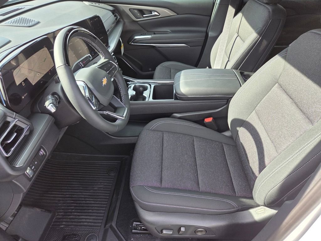 2026 Chevrolet Traverse LT - Photo 6