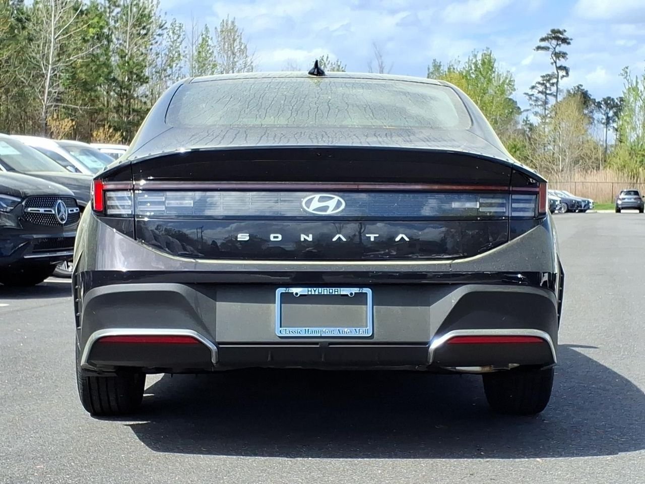 New 2026 Carbon Blue Hyundai SE image 7
