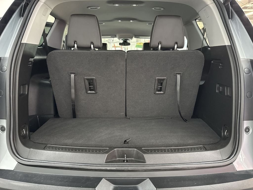 Used 2023 Sterling Metallic GMC SLT image 35