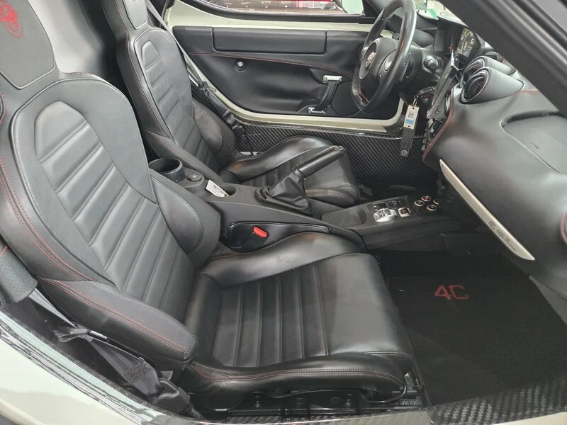 Used 2015 White Alfa Romeo 2DR CPE image 15