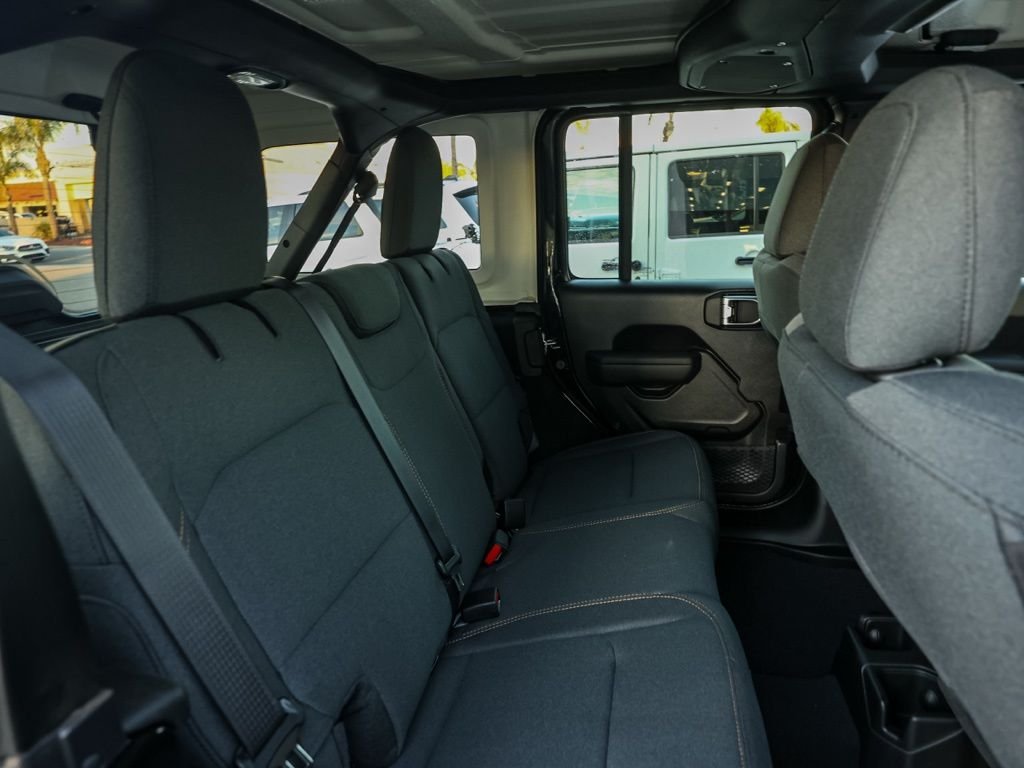 New 2026 Black Clear-Coat Exterior Paint Jeep Sport S image 17