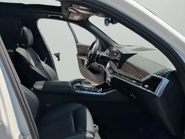 2025 BMW X5 50e - Photo 56