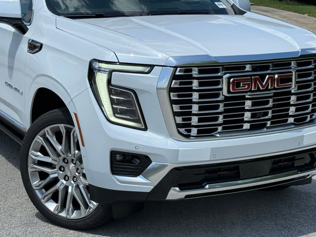 2026 GMC Yukon XL Denali - Photo 6