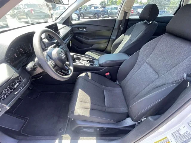 Certified Used 2025 Platinum White Pearl Honda SE image 13