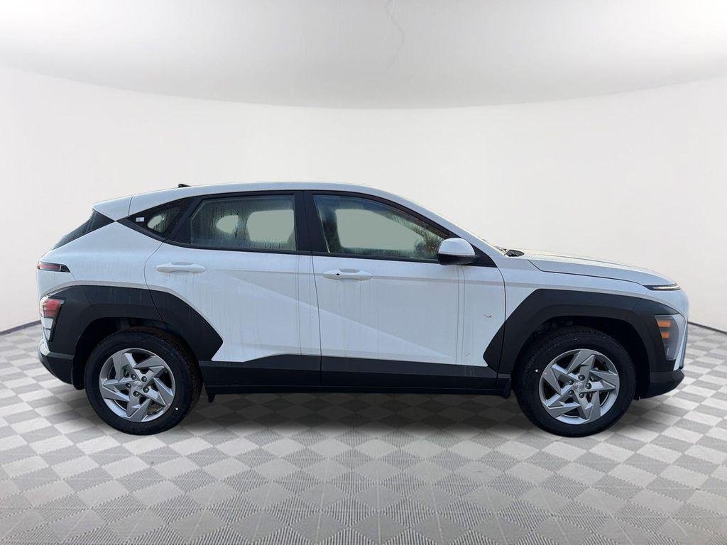 New 2026 White Hyundai SE FWD image 4