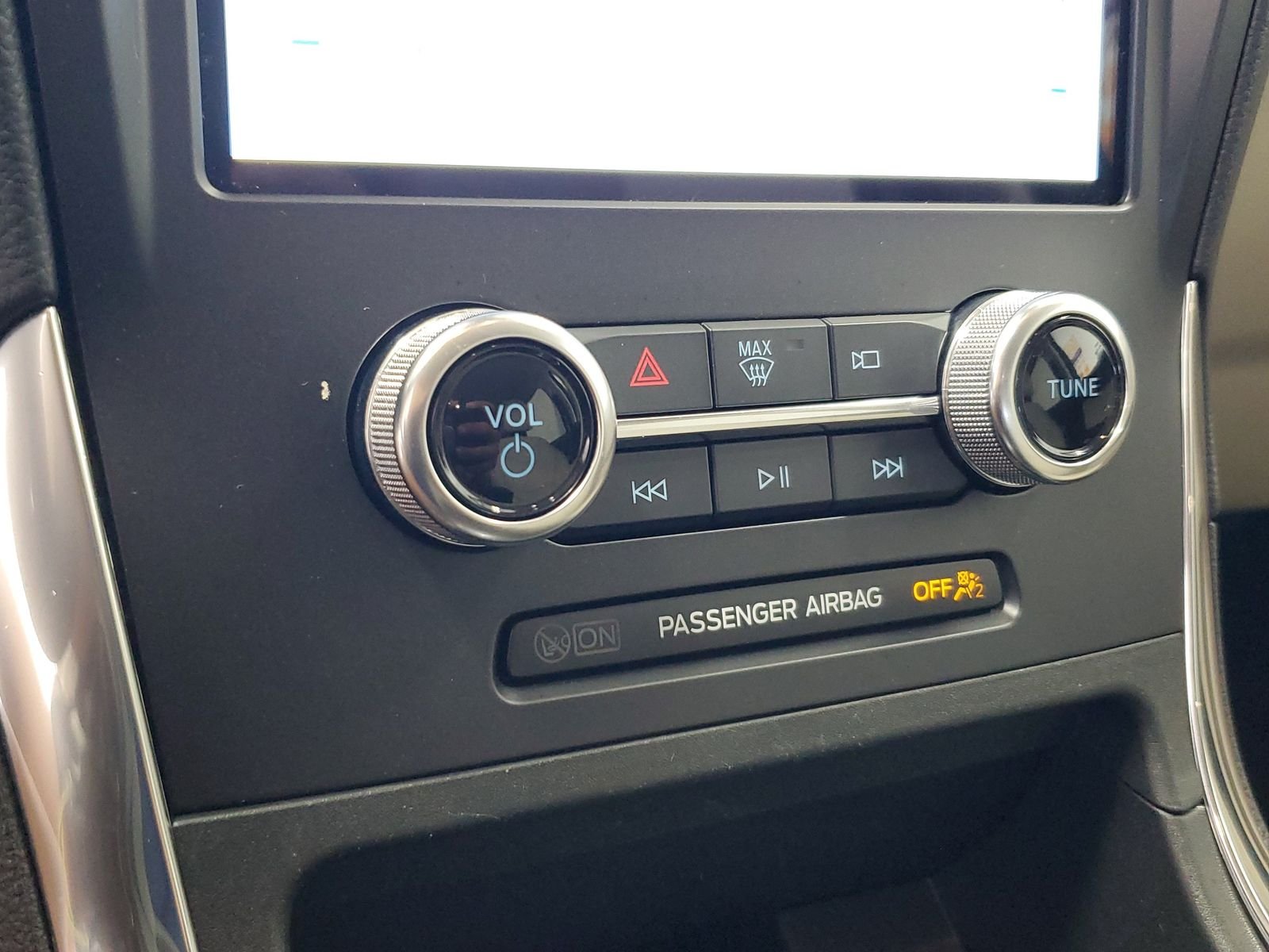 Used 2024 Green Ford Titanium image 23