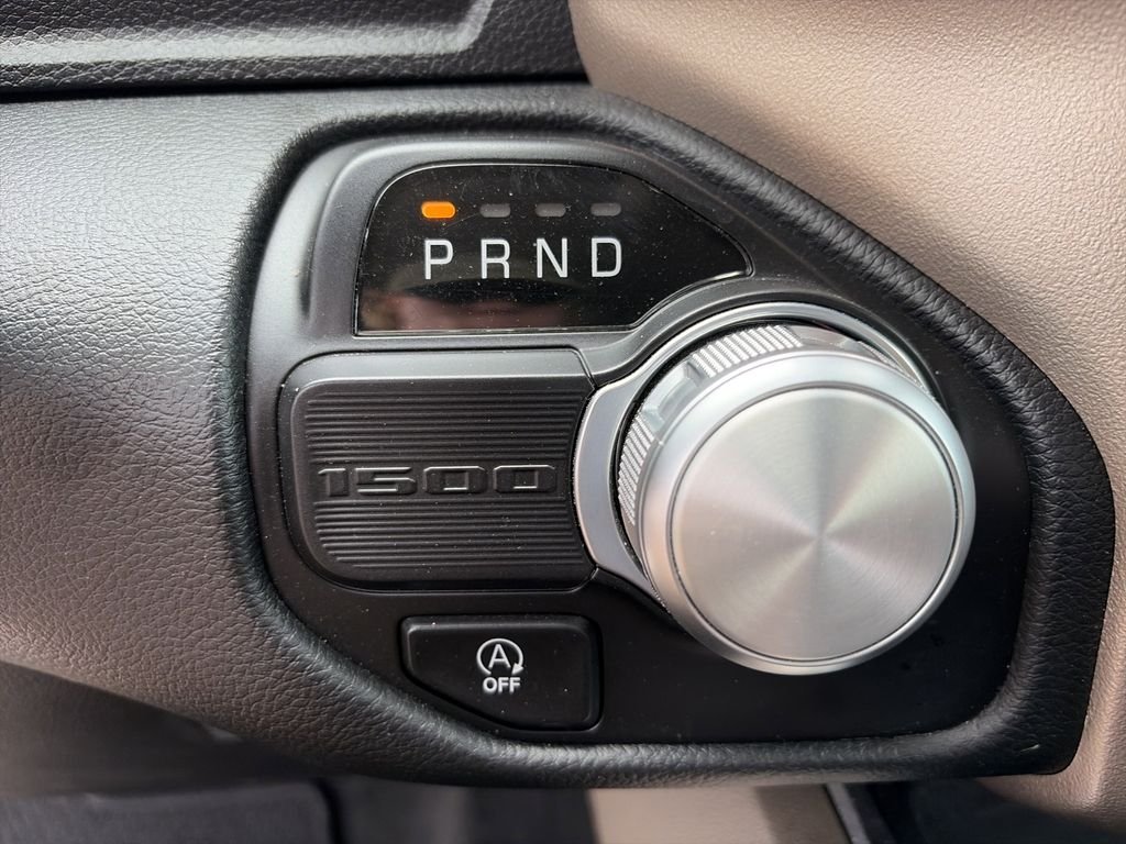 Used 2022 Silver Ram Laramie image 28