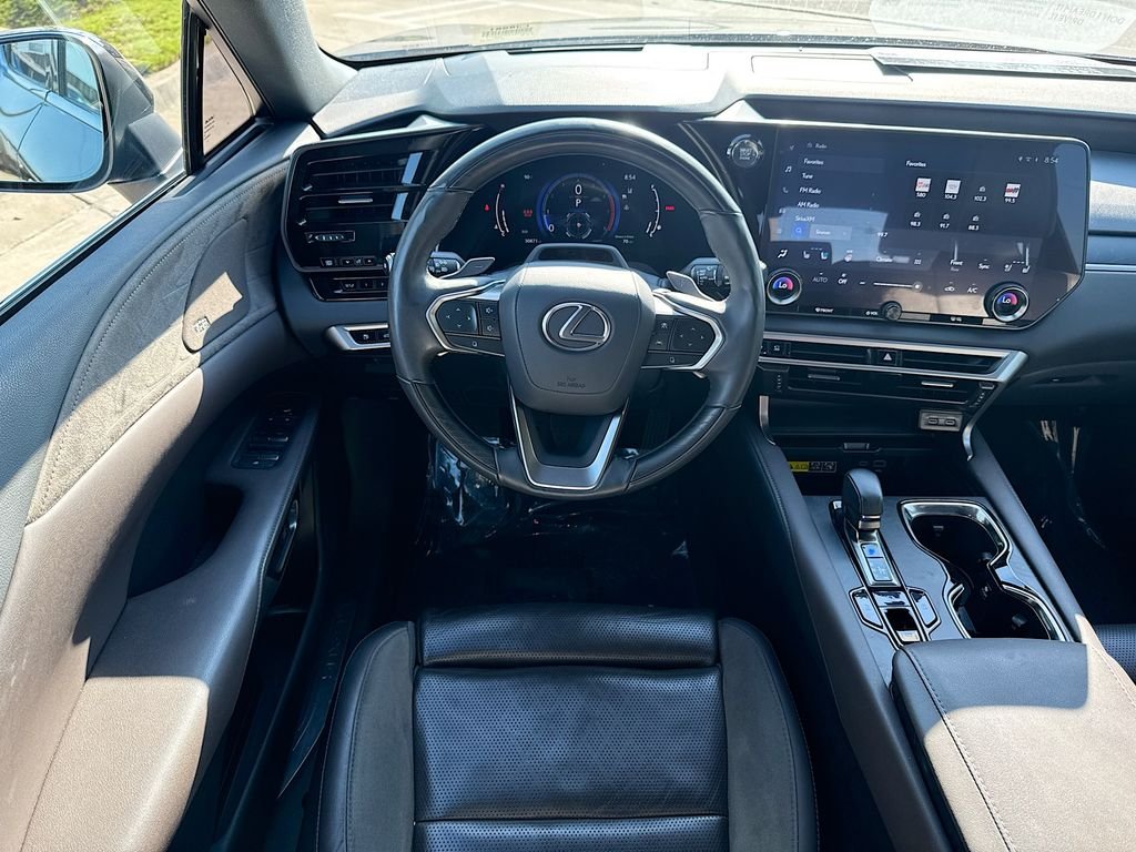 Used 2023 Black Lexus 350 Luxury image 11