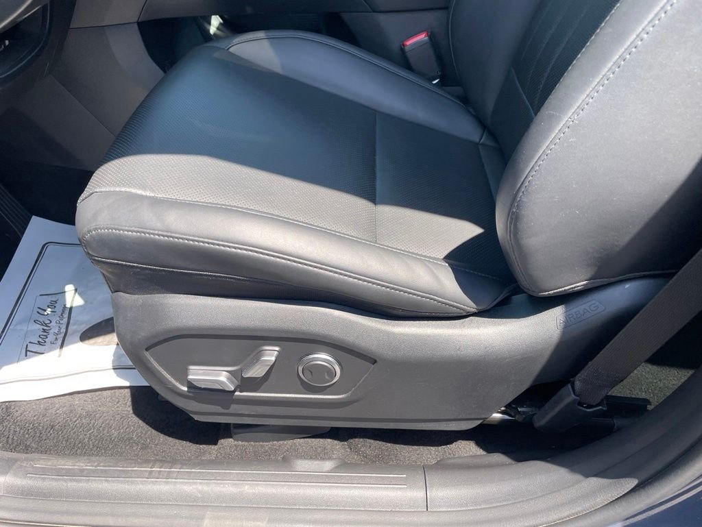 Used 2025 Blue Hyundai SEL image 18