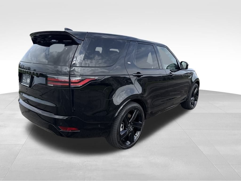 Used 2025 Black Land Rover Dynamic SE image 7