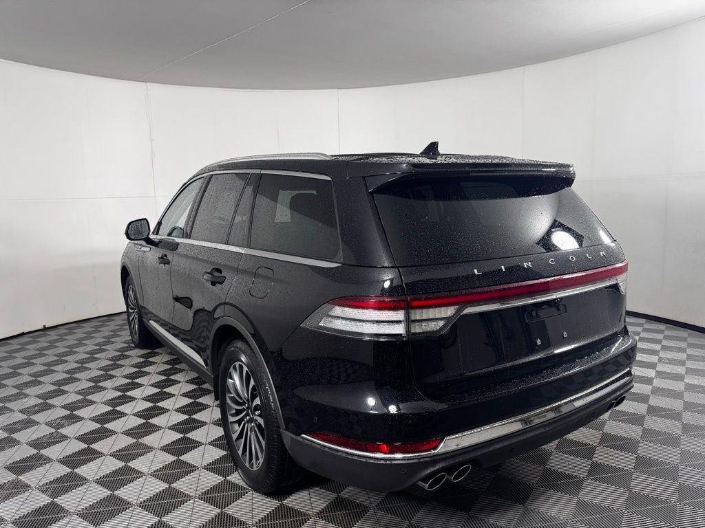 Used 2023 Black Metallic Lincoln Reserve image 13