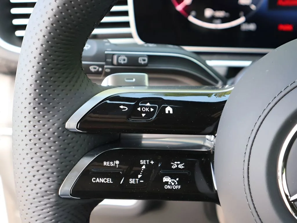 New 2026 MANUFAKTUR Alpine Grey Mercedes-Benz GLS 450 image 73