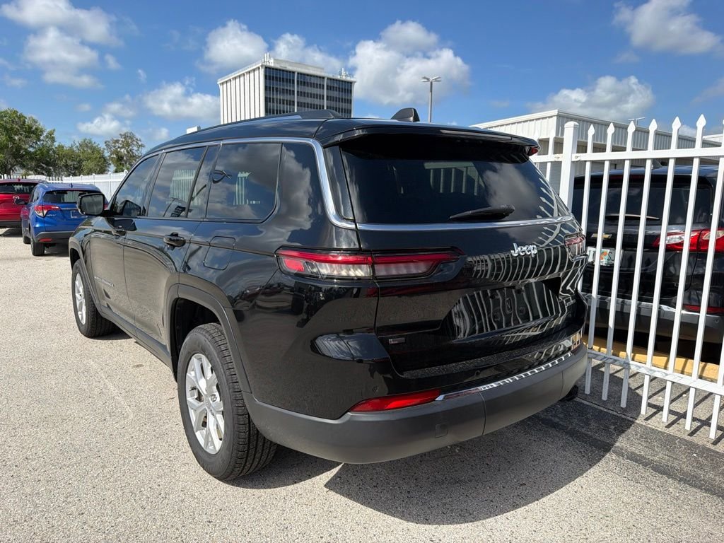 Used 2023 Black Jeep Limited image 5