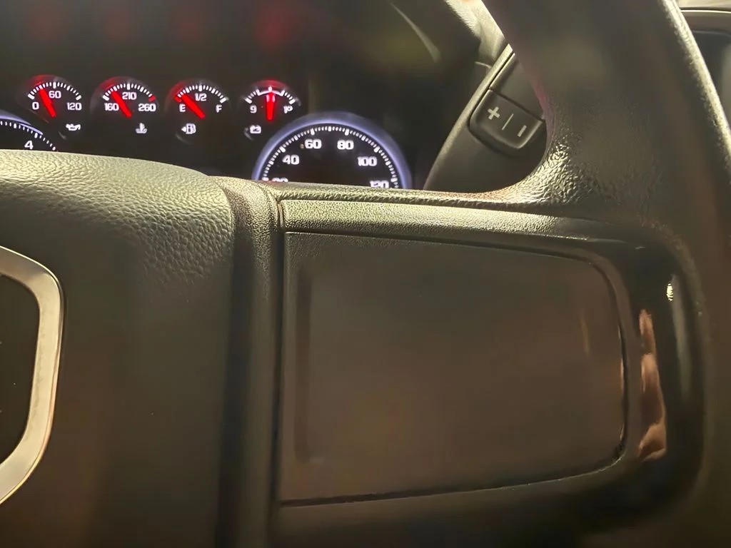 Used 2020 Silver GMC Base image 18