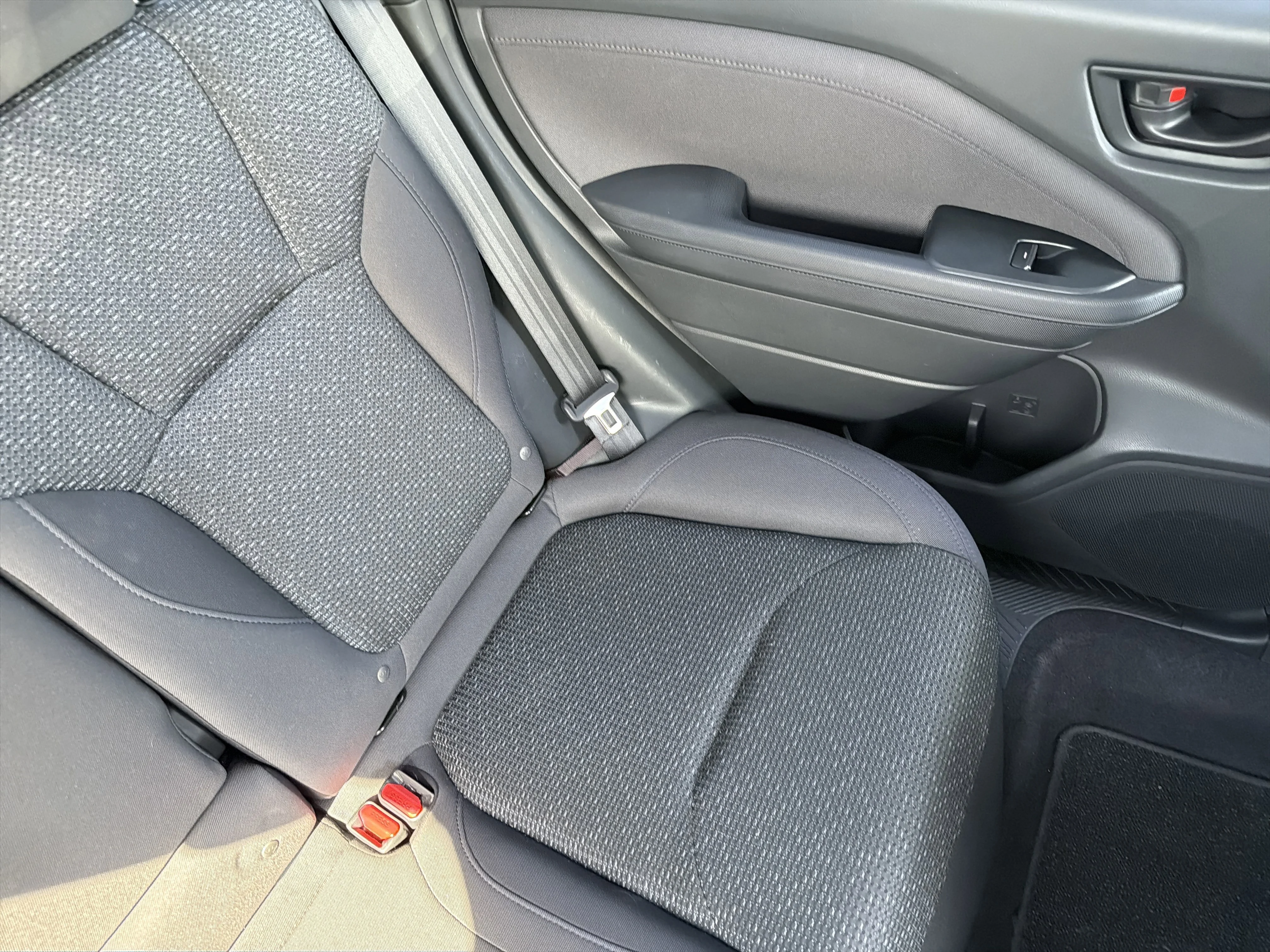 Used 2025 Crystal White Pearl Subaru Premium image 14