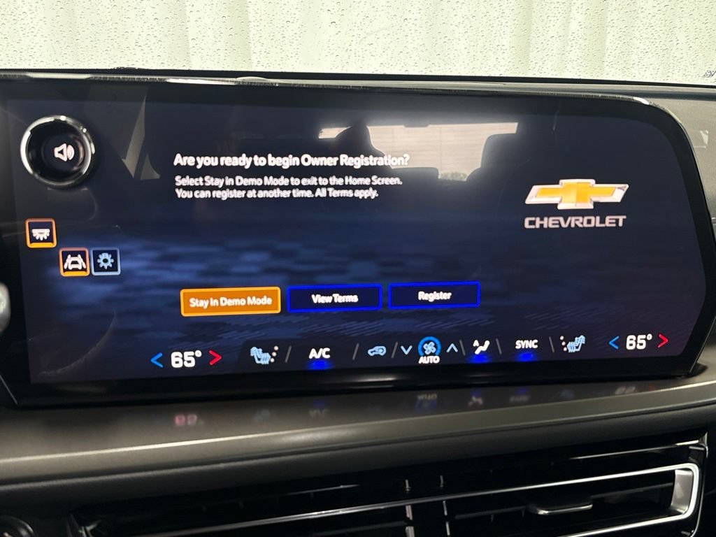 2027 Chevrolet Traverse LT - Photo 13