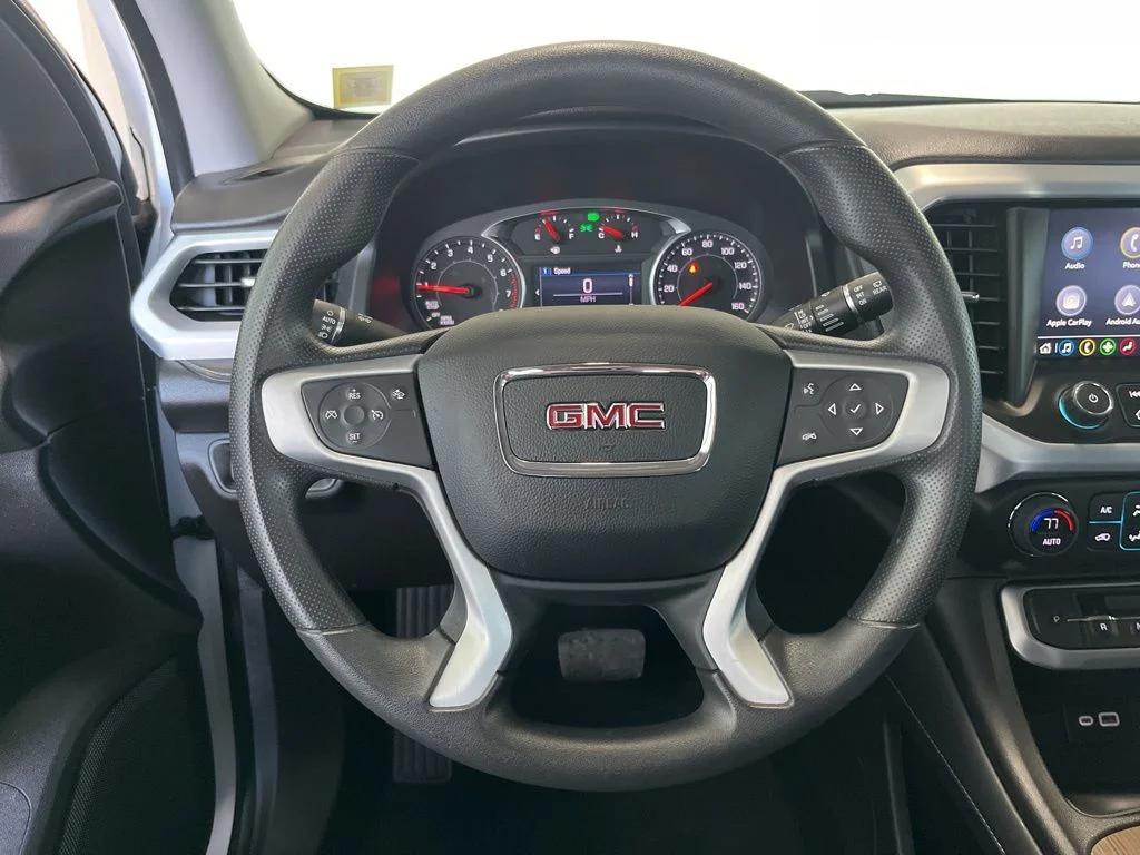 Used 2023 White GMC SLE image 5