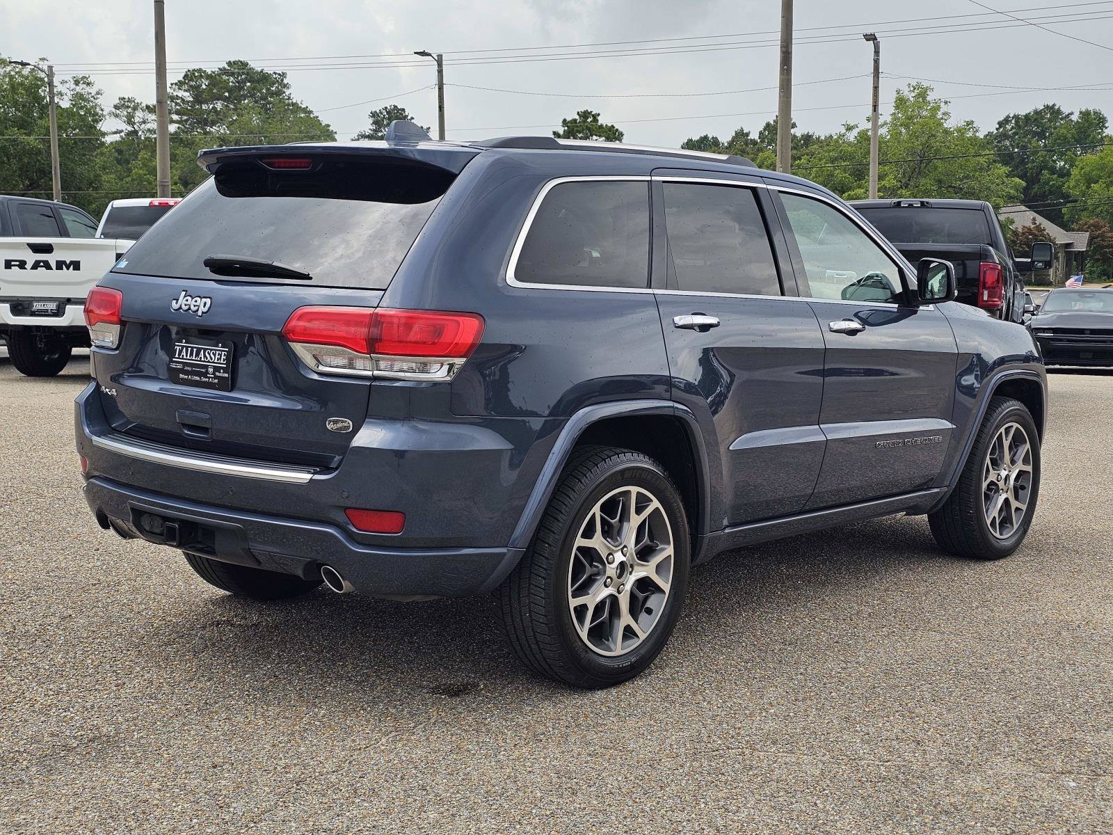 Used 2020 Slate Blue Pearlcoat Jeep Overland image 8