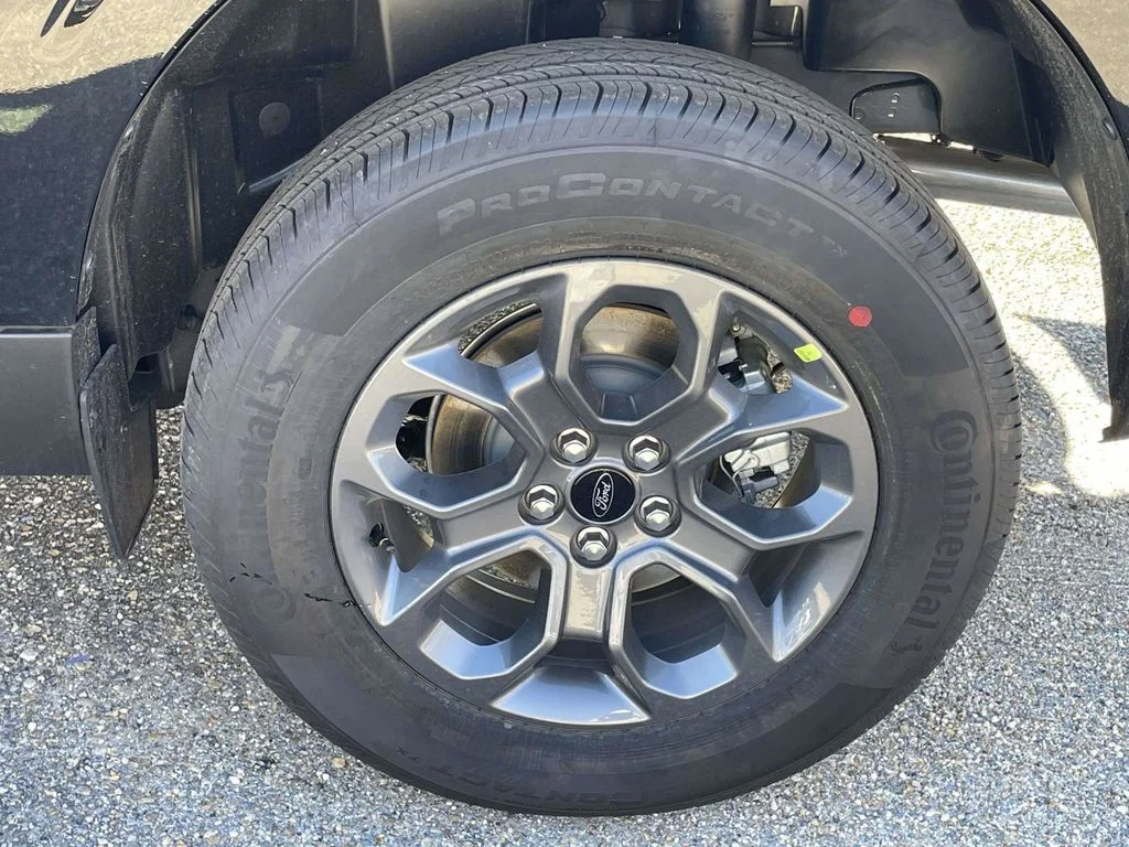 New 2026 Black Ford XLT image 9