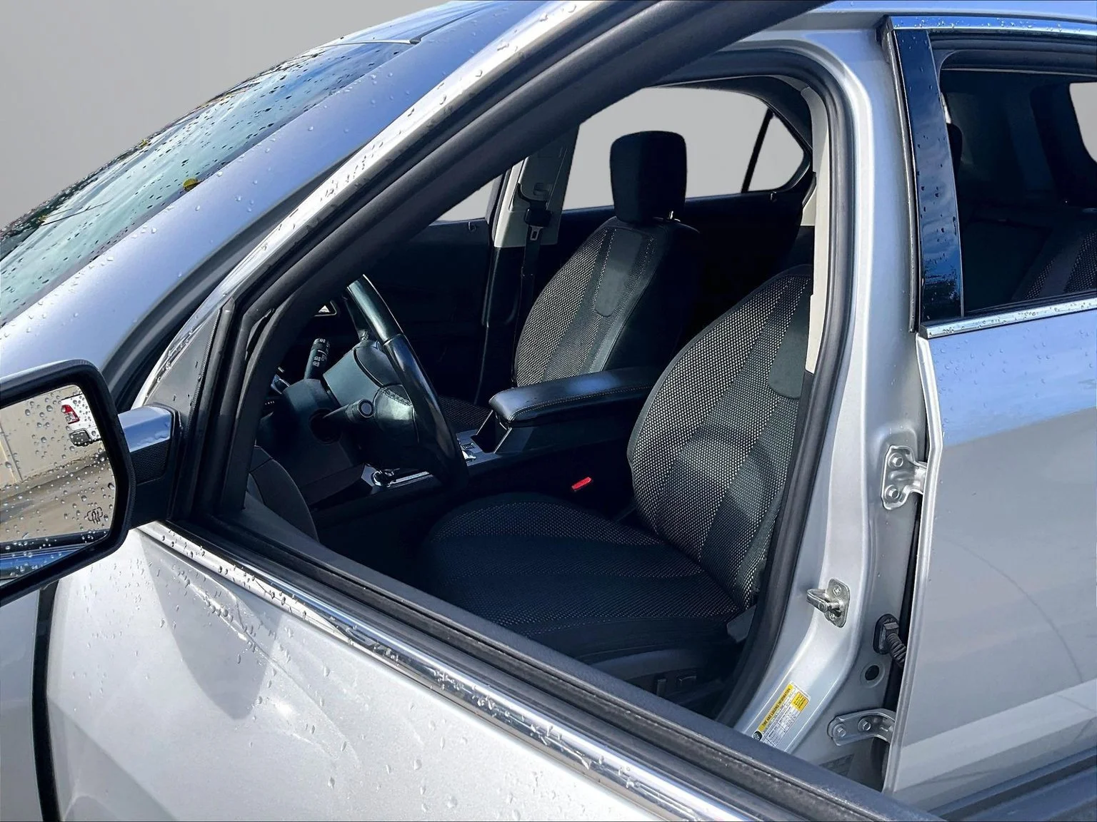 Used 2017 Silver Chevrolet LT image 26