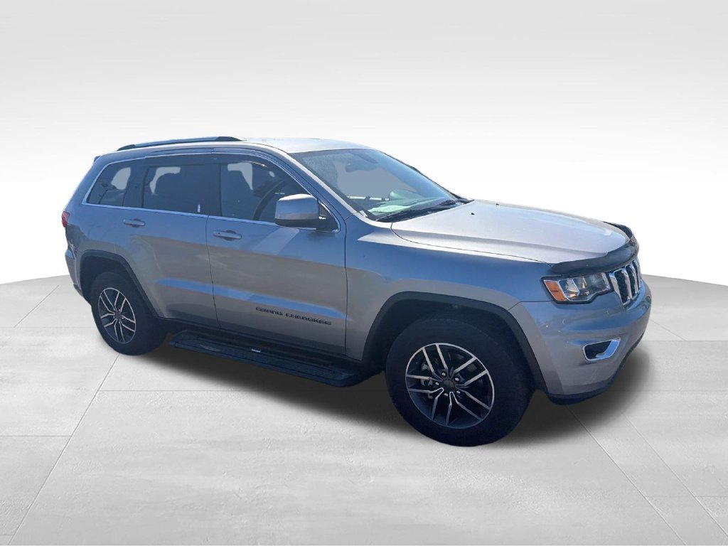 Used 2019 Silver Jeep Laredo E image 7