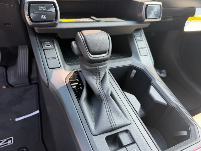 New 2026 Cloud Toyota XLE Premium image 16