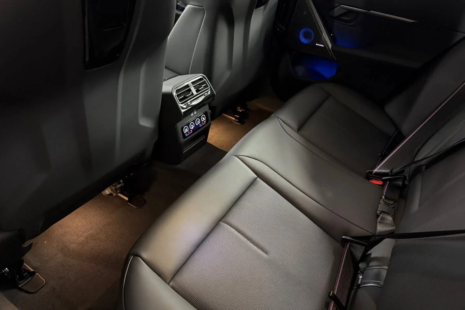 New 2026 Storm Bay Metallic BMW  image 4