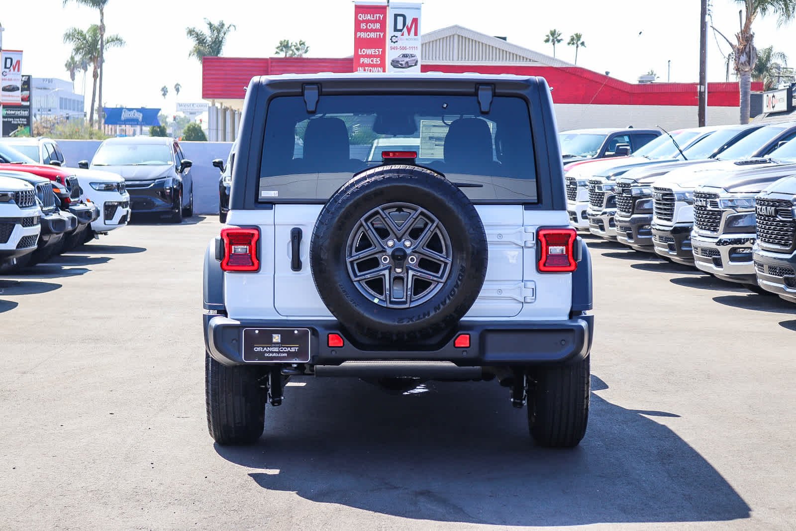 New 2027 Bright White Clear-Coat Paint Jeep Sport S image 5