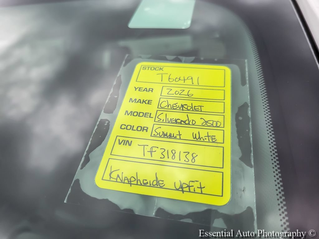 New 2026 Summit White Chevrolet WT image 18