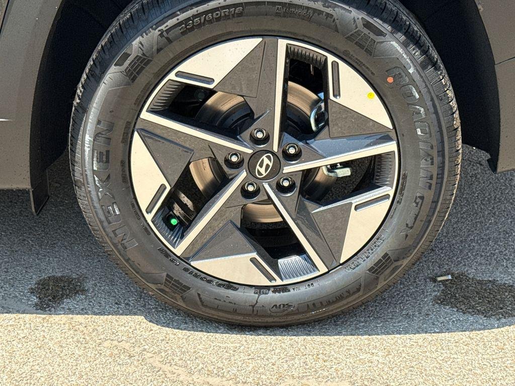 New 2026 Gray Hyundai SEL FWD image 9