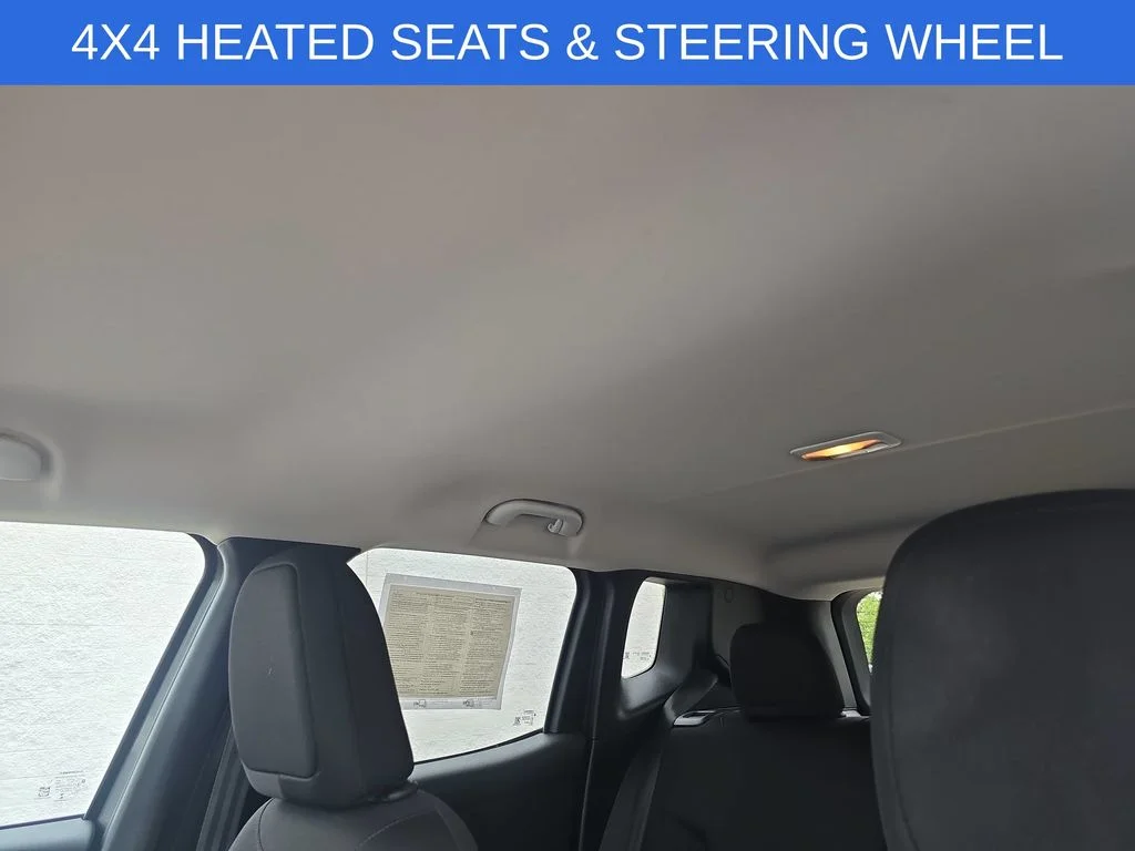Certified Used 2020 Gray Jeep Latitude image 19