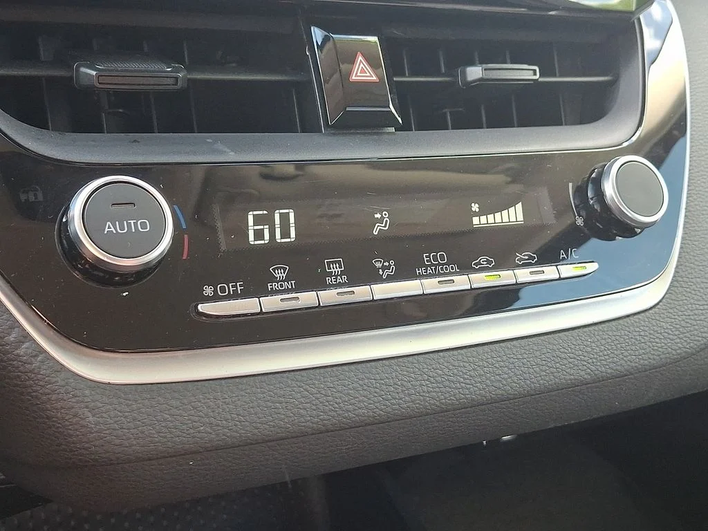 Used 2023  Toyota LE image 15