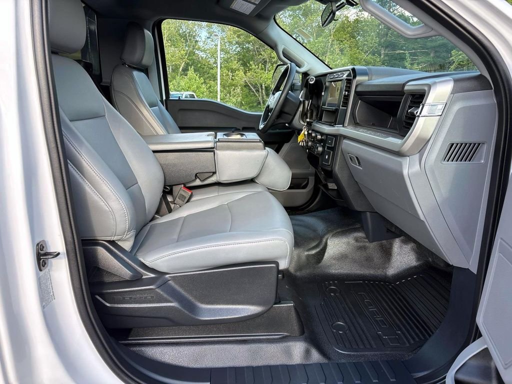 Used 2024 White Ford XL image 16