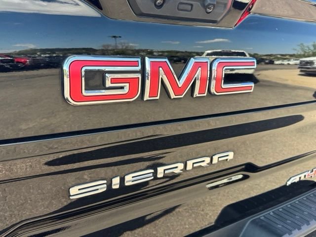 Used 2024 Onyx Black GMC AT4 image 22