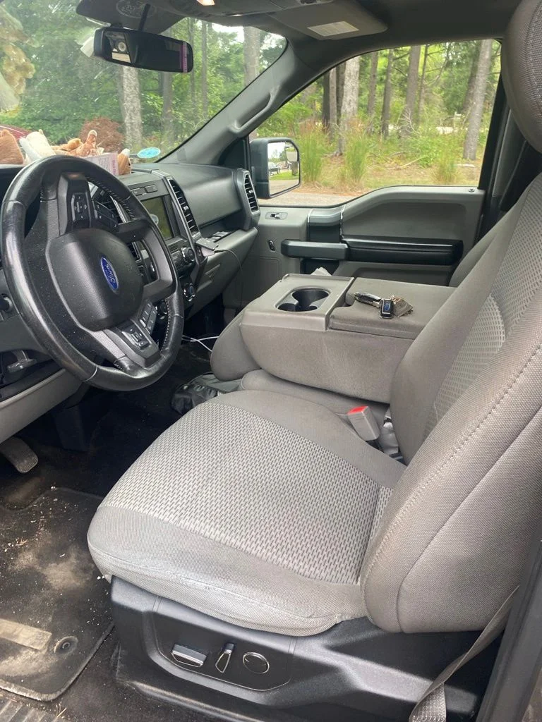 Used 2018 Stone Gray Ford XLT image 8