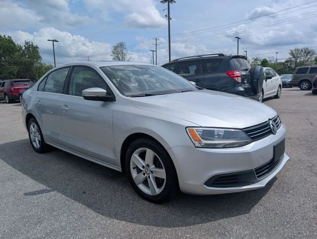 2013 Volkswagen Jetta 2.0L TDI DSG's photo