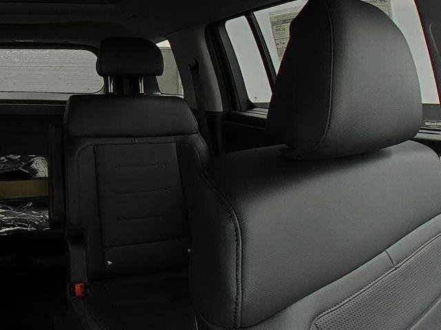 New 2027 Silver Hyundai Limited AWD image 39