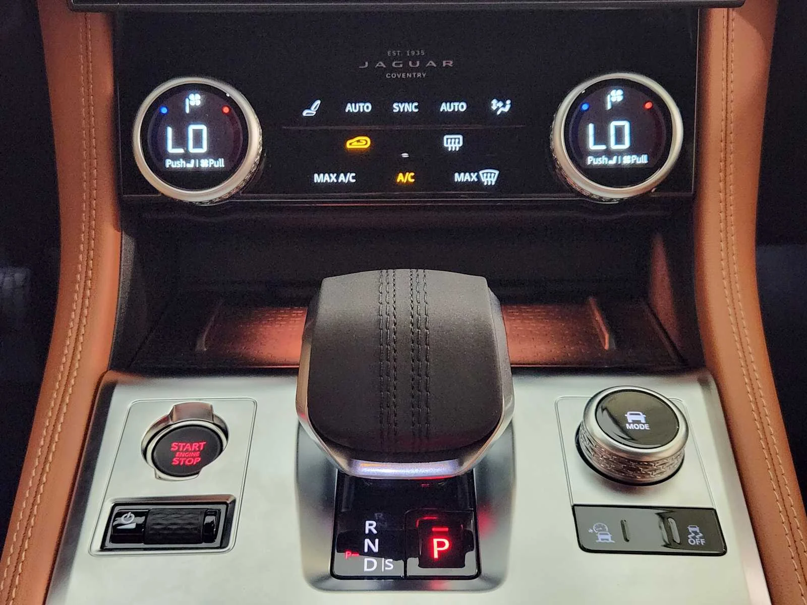 2026 Jaguar F-Pace R-Dynamic S - Photo 32