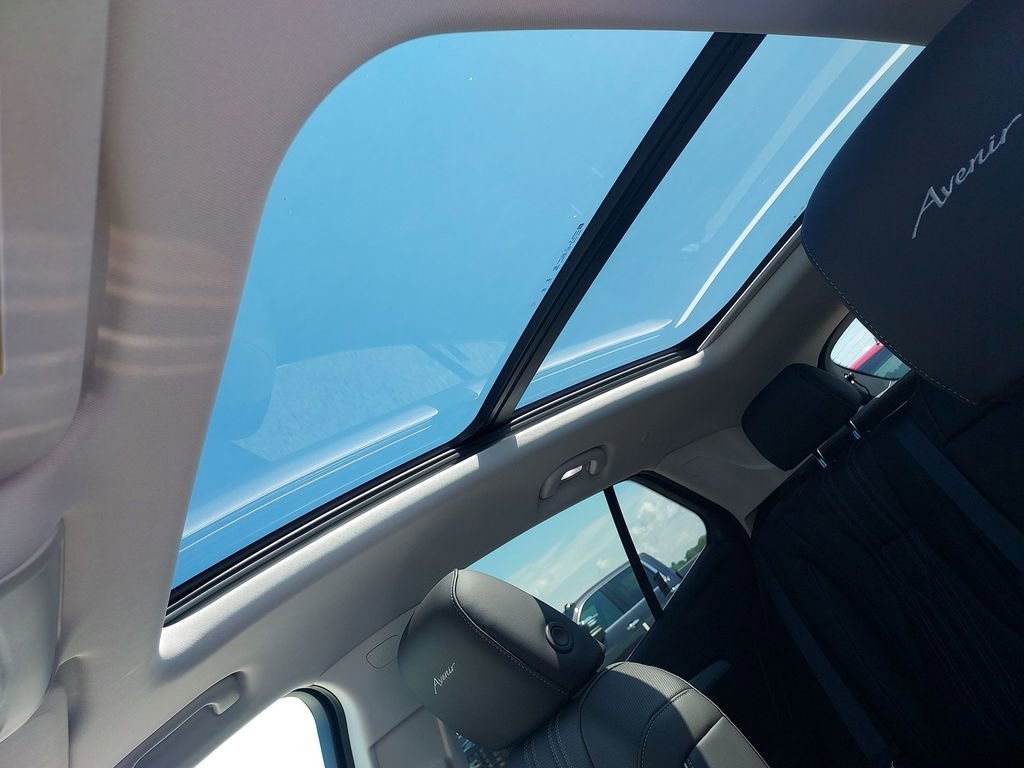 New 2026 Quartz Blue Metallic Buick Avenir image 27