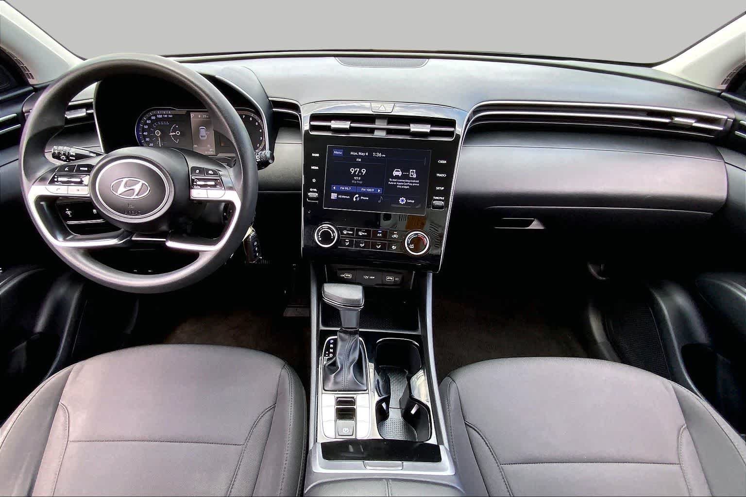 Used 2022 Portofino Gray Hyundai SE image 14